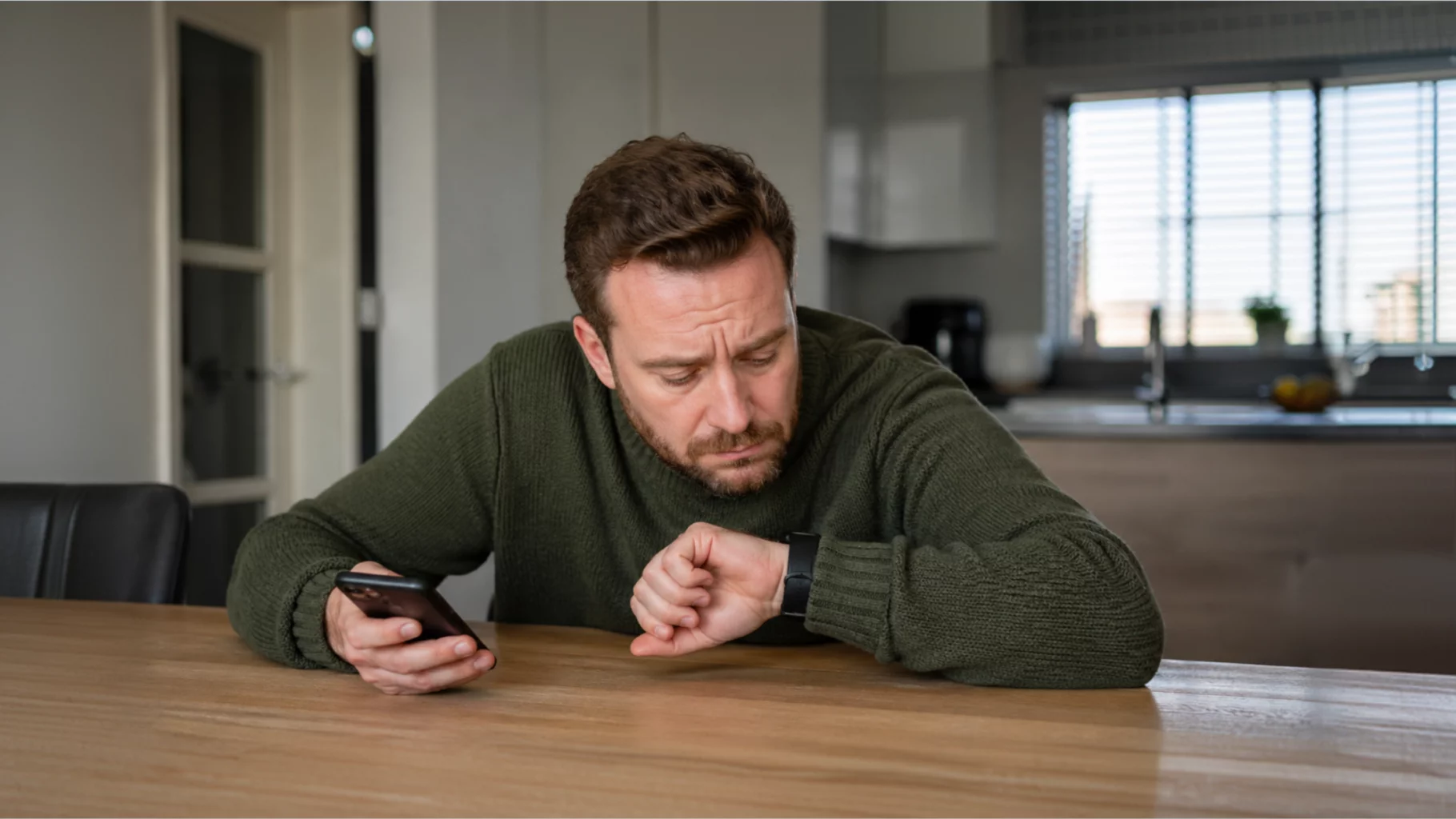 ANWB Energie stuurt al maanden te laat eindafrekeningen: dit betekent het voor jou