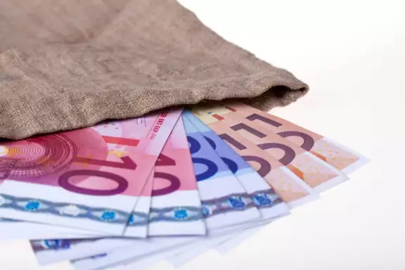 Afbeelding van cashgeld in een zakje