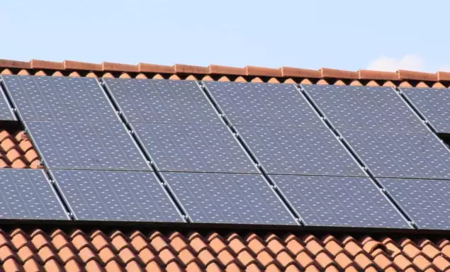 salderen na 2027 Afbeelding van huis met zonnepanelen