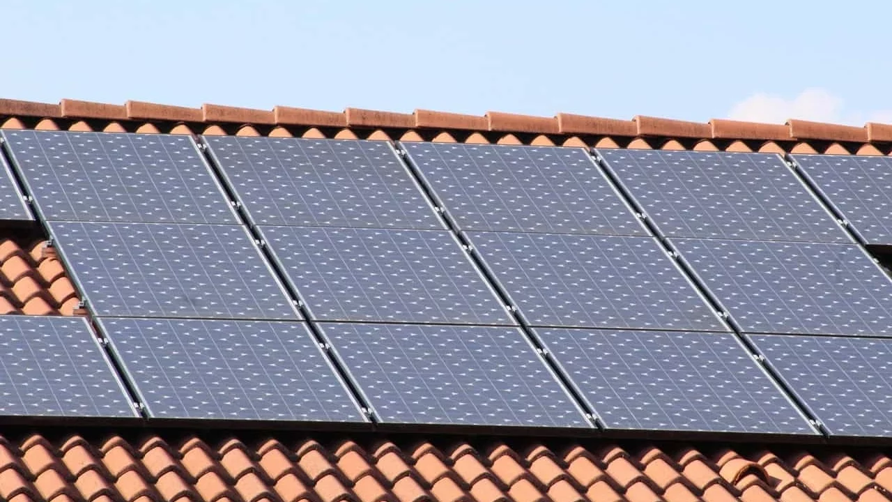 Afbeelding van huis met zonnepanelen