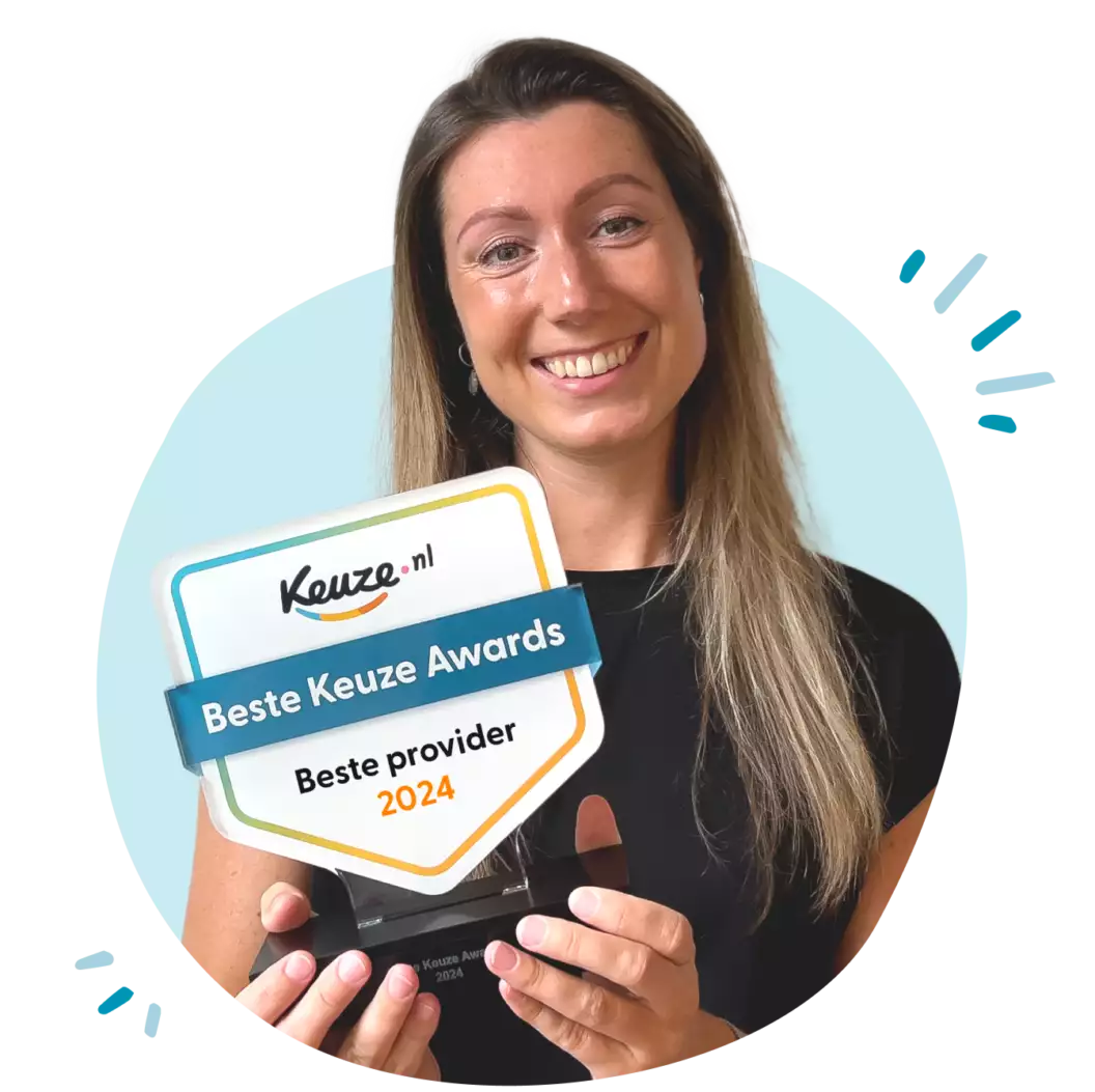 Keuze.nl medewerker met Beste Keuze Award