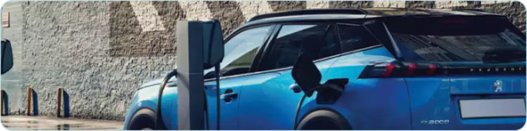 Peugeot e-2008 opladen